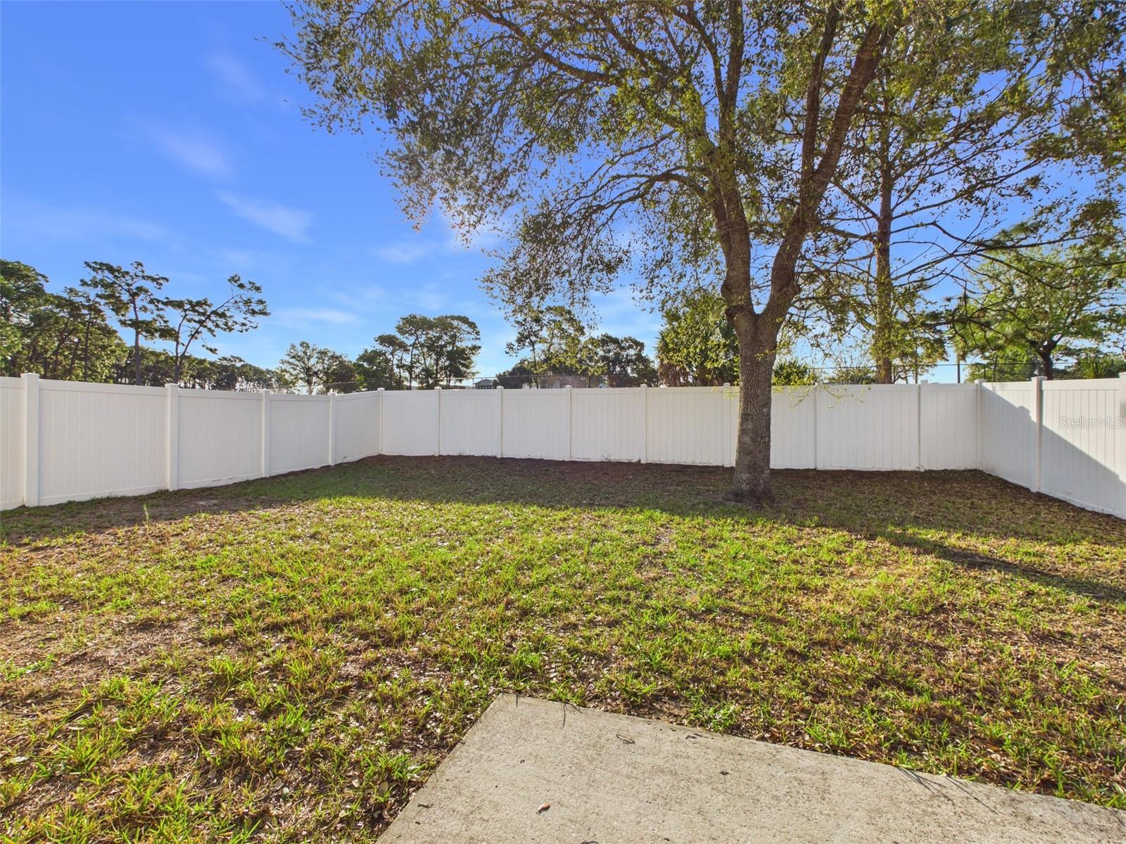 Image 37 of 39 For 8361 Silverbell Loop