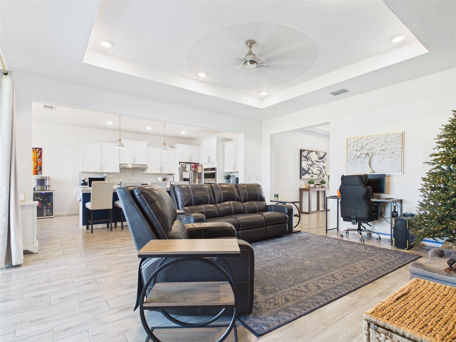 Image 14 of 52 For 6224 74th Terrace Road