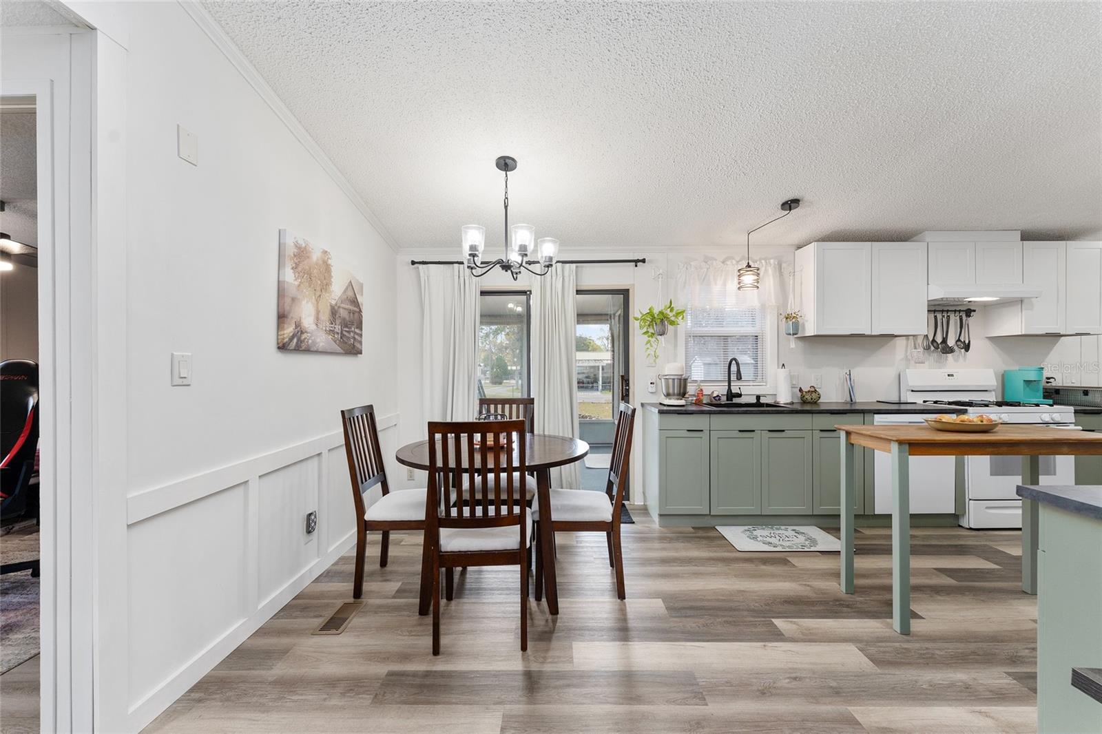 Image 15 of 45 For 12310 86th Avenue