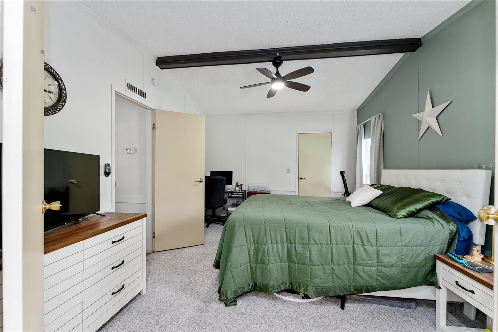 Image 21 of 45 For 12310 86th Avenue