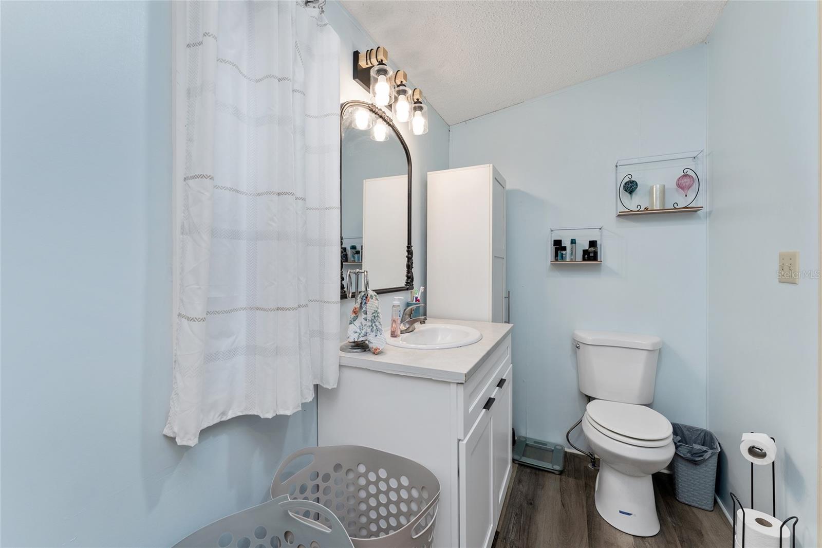 Image 27 of 45 For 12310 86th Avenue