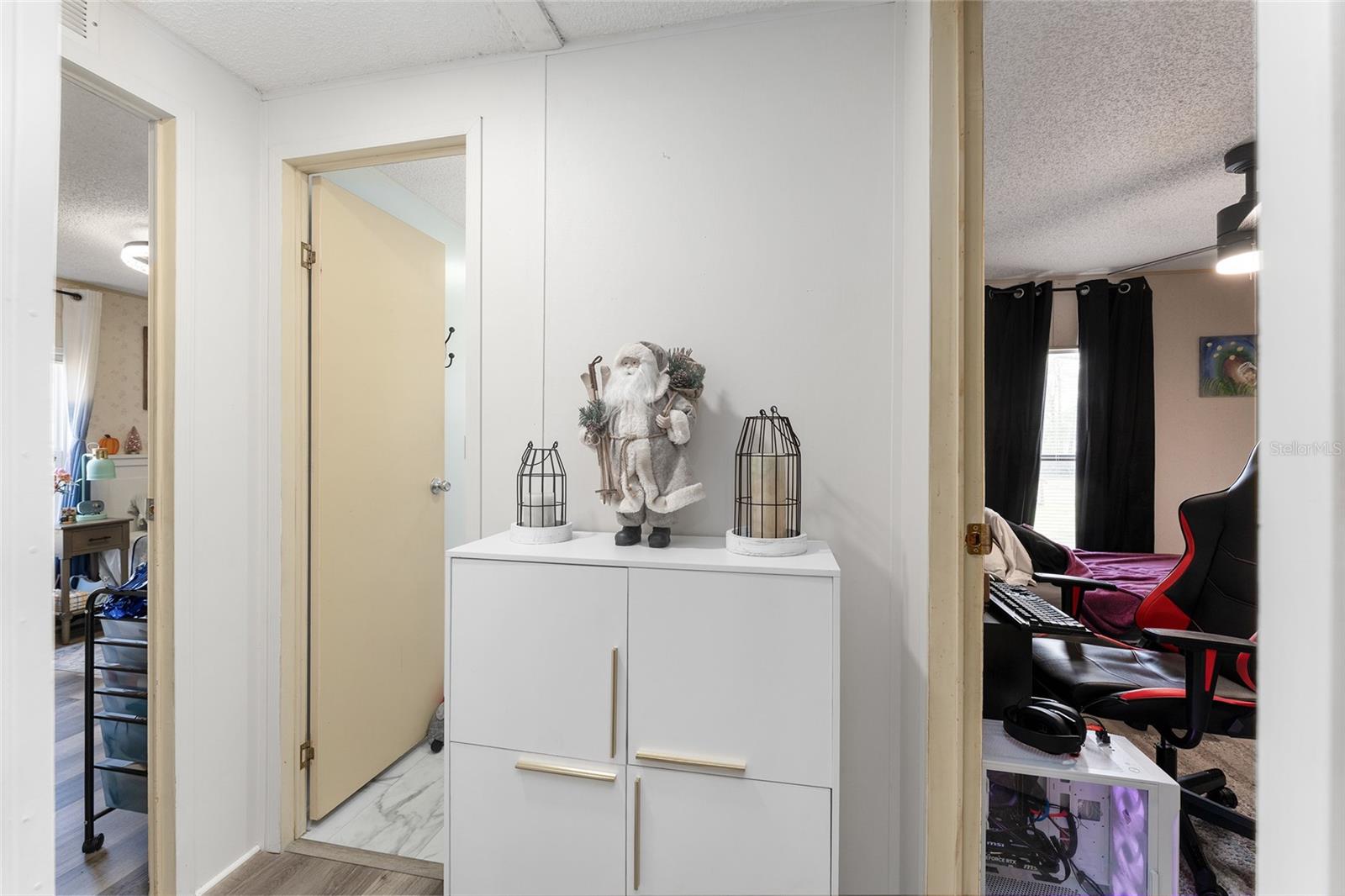 Image 29 of 45 For 12310 86th Avenue