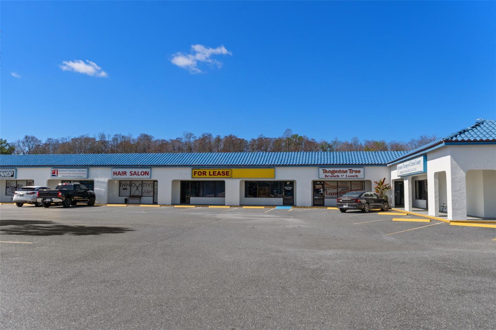 Image 12 of 25 For 940 Suncoast Boulevard