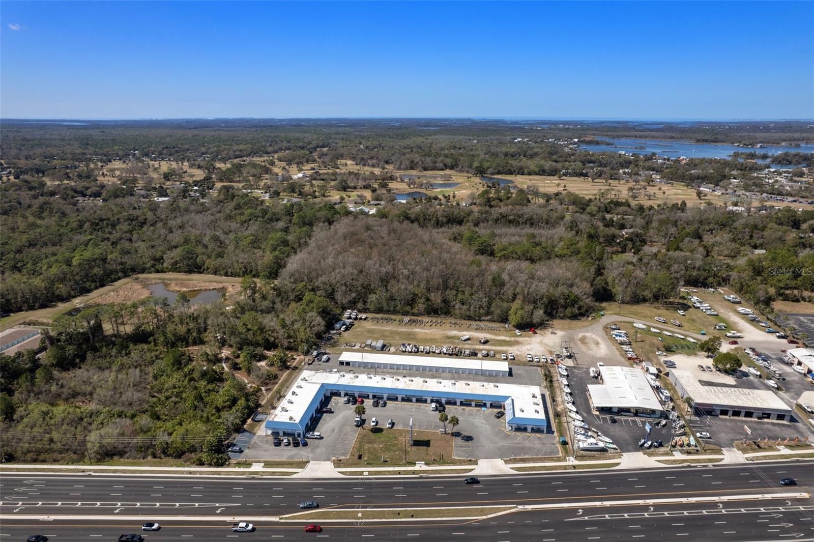 Image 15 of 25 For 940 Suncoast Boulevard