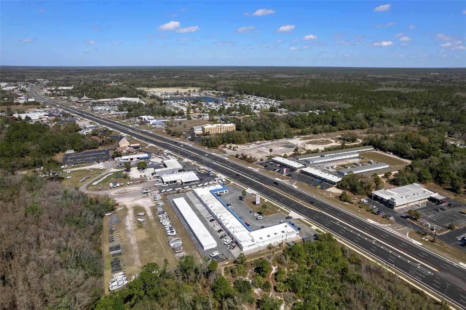 Image 19 of 25 For 940 Suncoast Boulevard