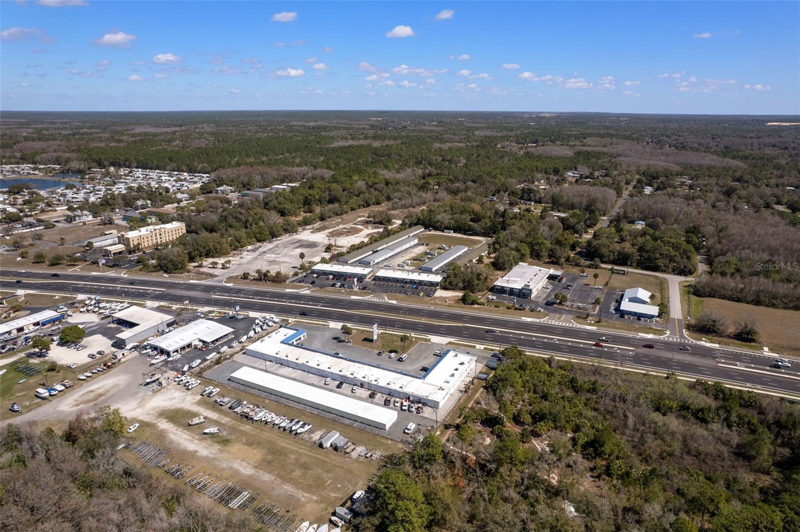 Image 20 of 25 For 940 Suncoast Boulevard