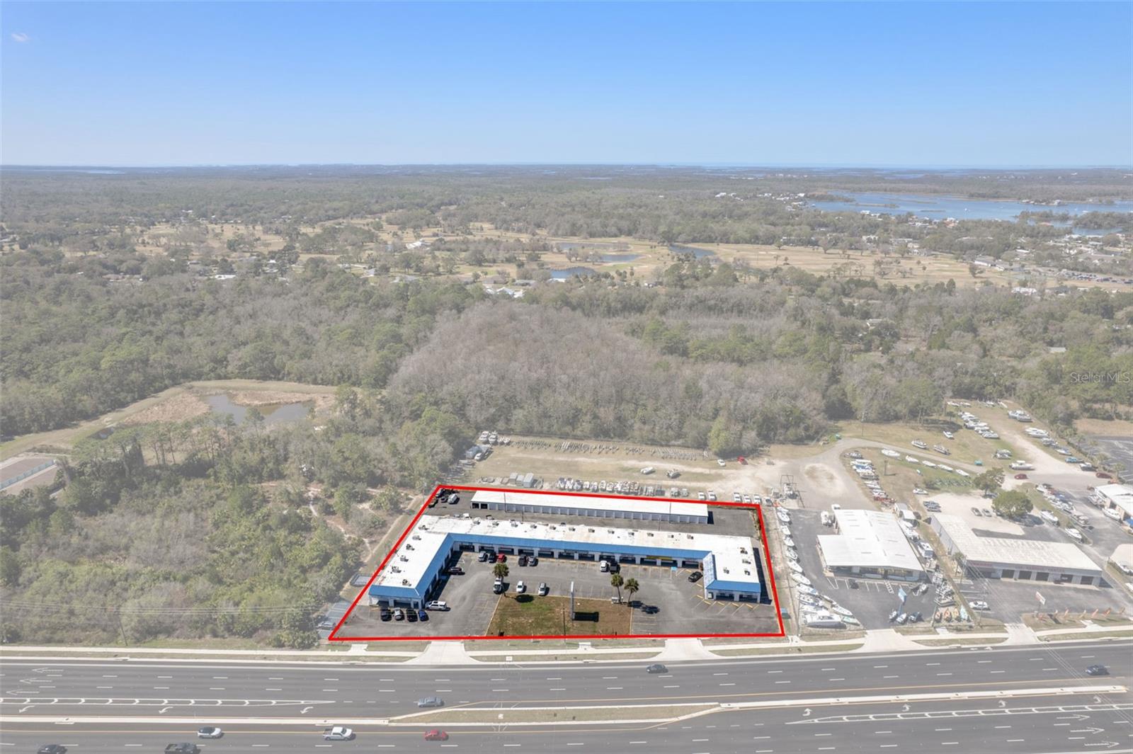 Image 5 of 25 For 940 Suncoast Boulevard