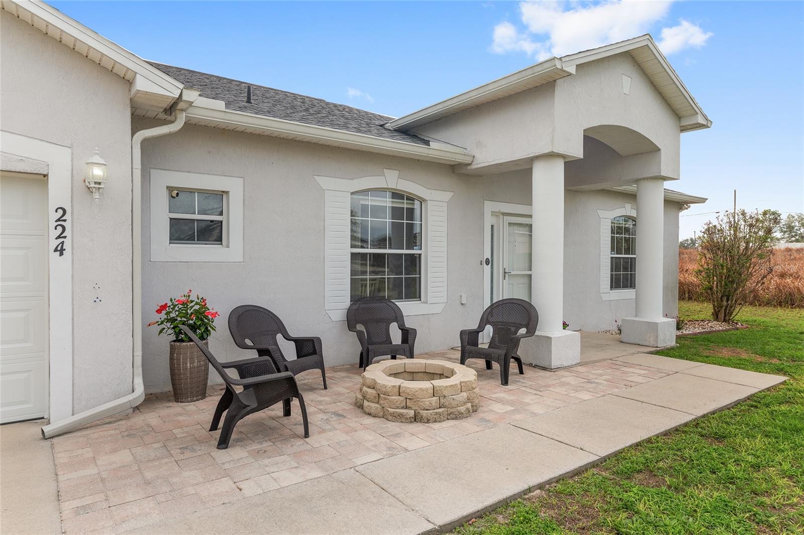 Image 2 of 33 For 224 Oak Lane