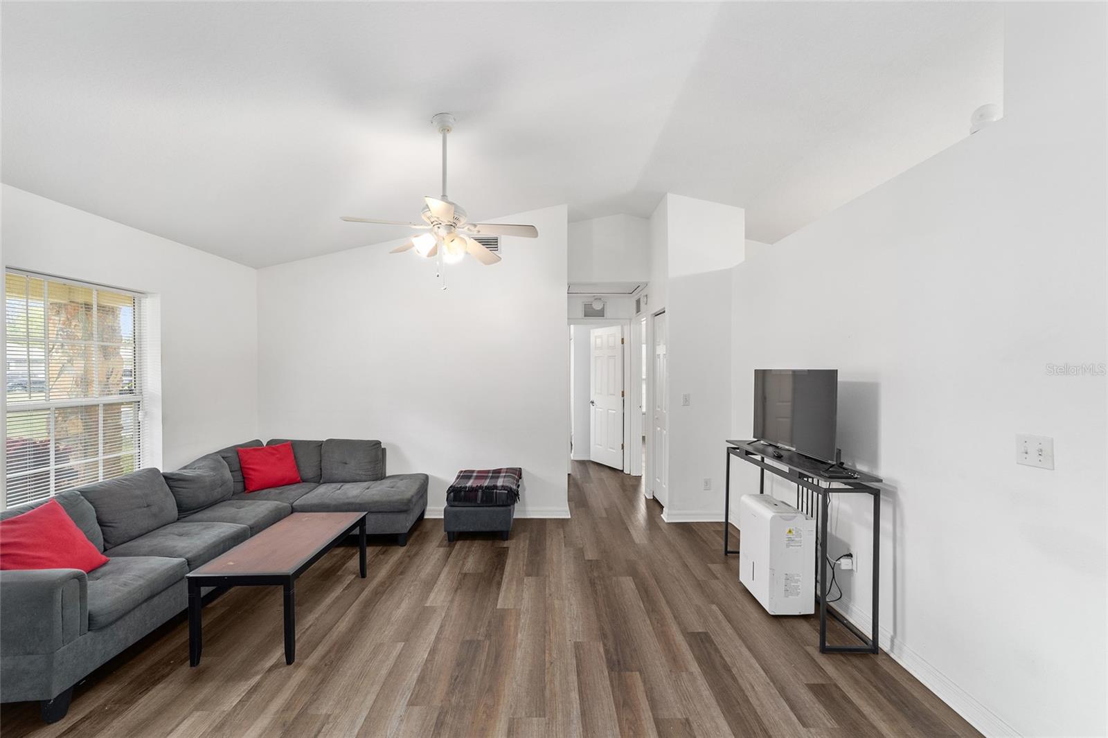 Image 9 of 34 For 6425 12th Avenue