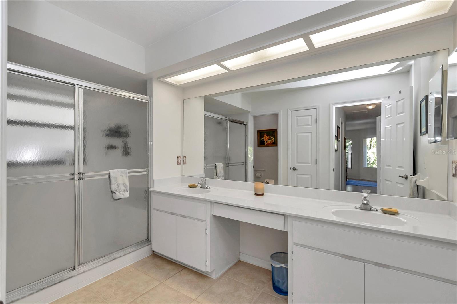 Image 19 of 71 For 9916 189th Circle