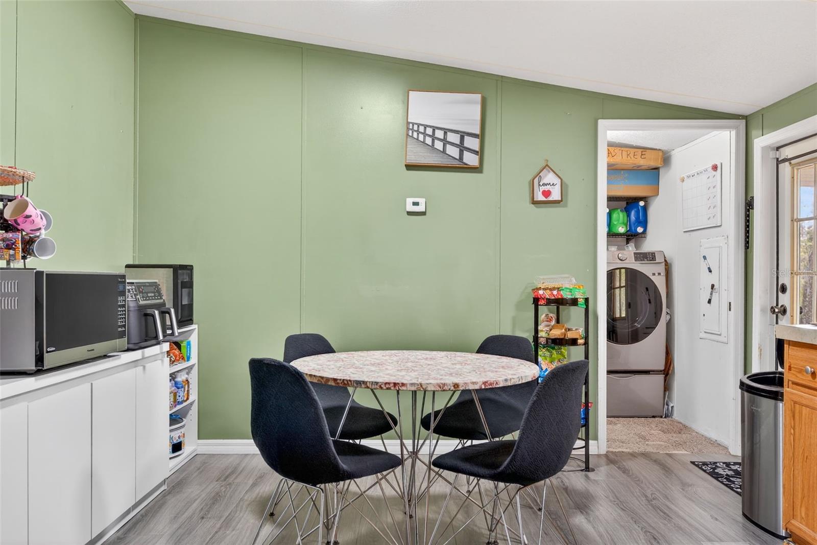 Image 13 of 39 For 16820 165th Avenue