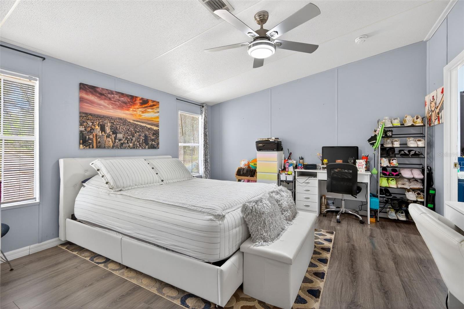 Image 14 of 39 For 16820 165th Avenue