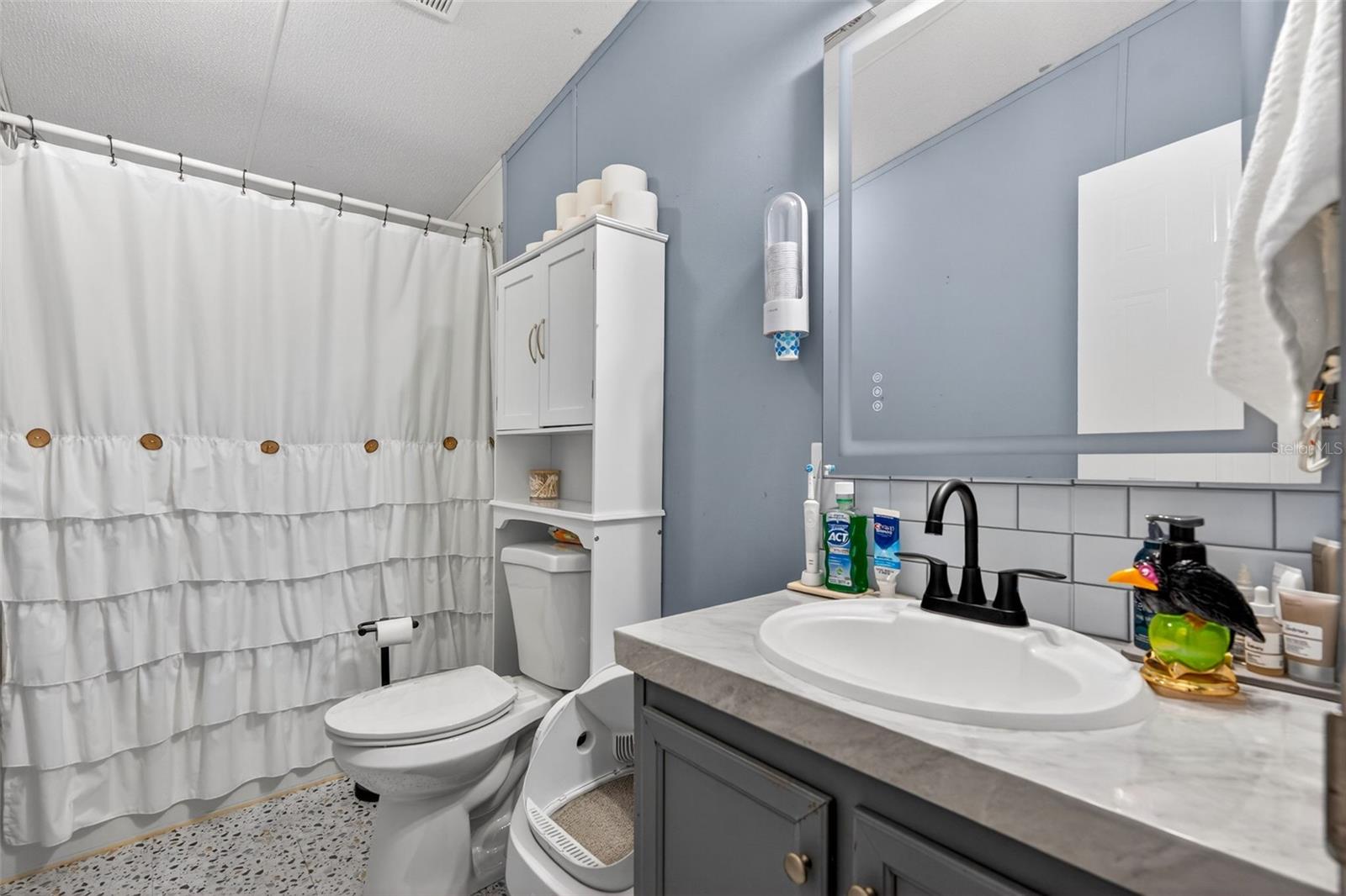 Image 22 of 39 For 16820 165th Avenue