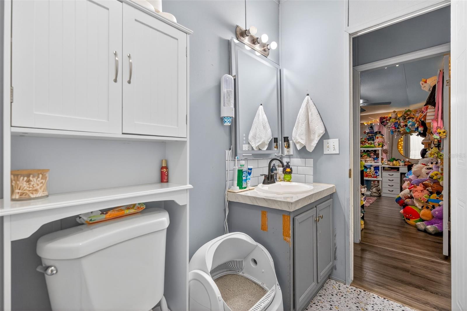 Image 23 of 39 For 16820 165th Avenue