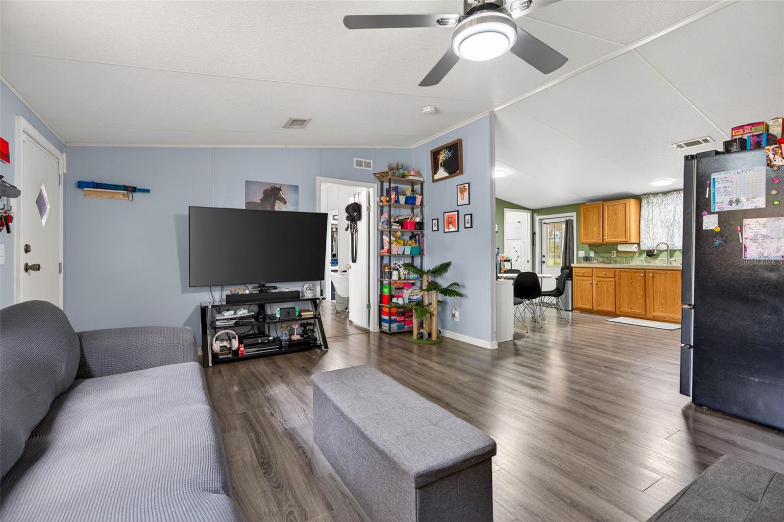 Image 8 of 39 For 16820 165th Avenue