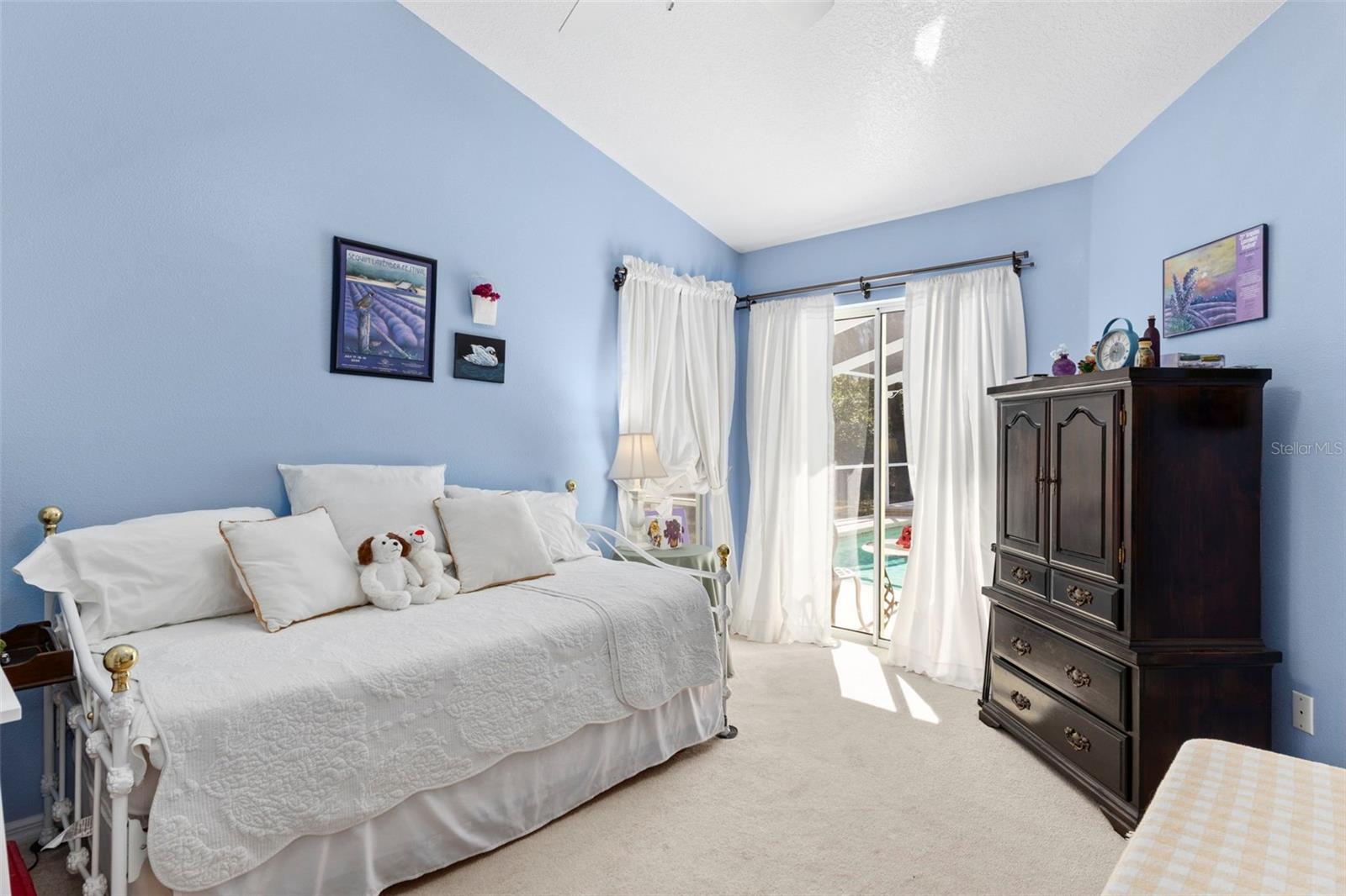 Listing photo id 26 for 13 Cupania Court