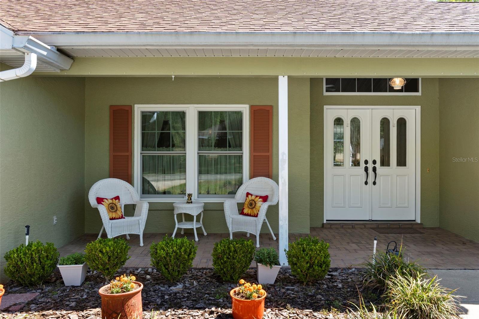 Listing photo id 2 for 13 Cupania Court