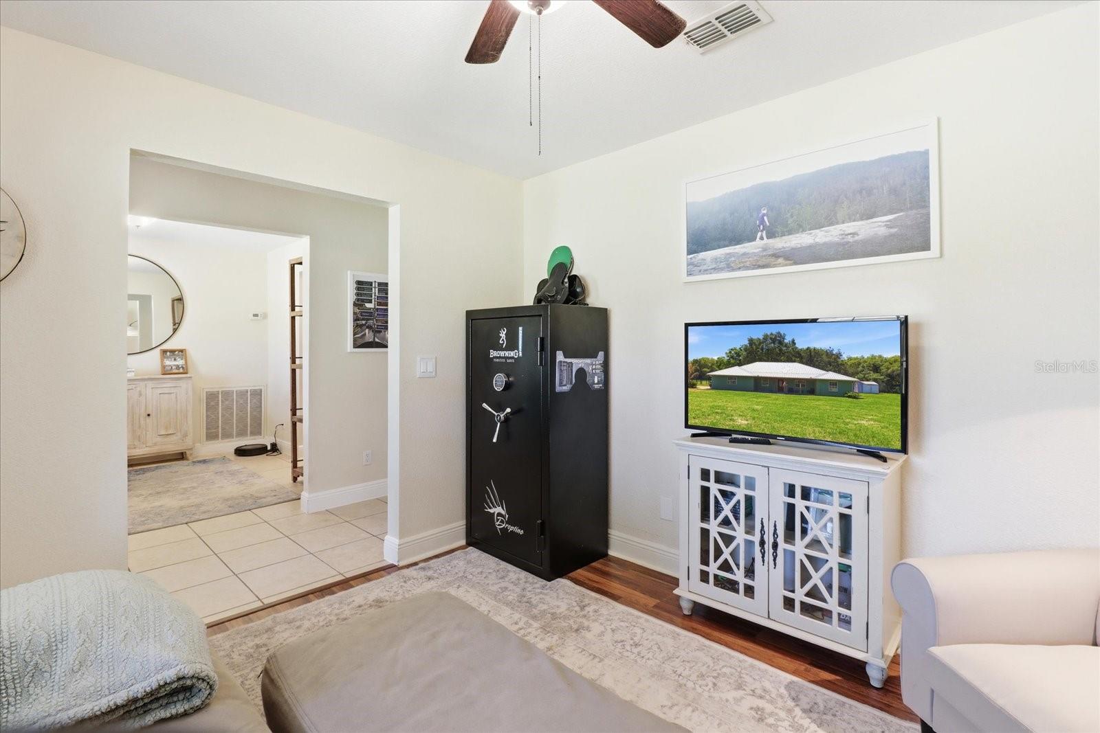 Image 4 of 46 For 1040 162nd Place