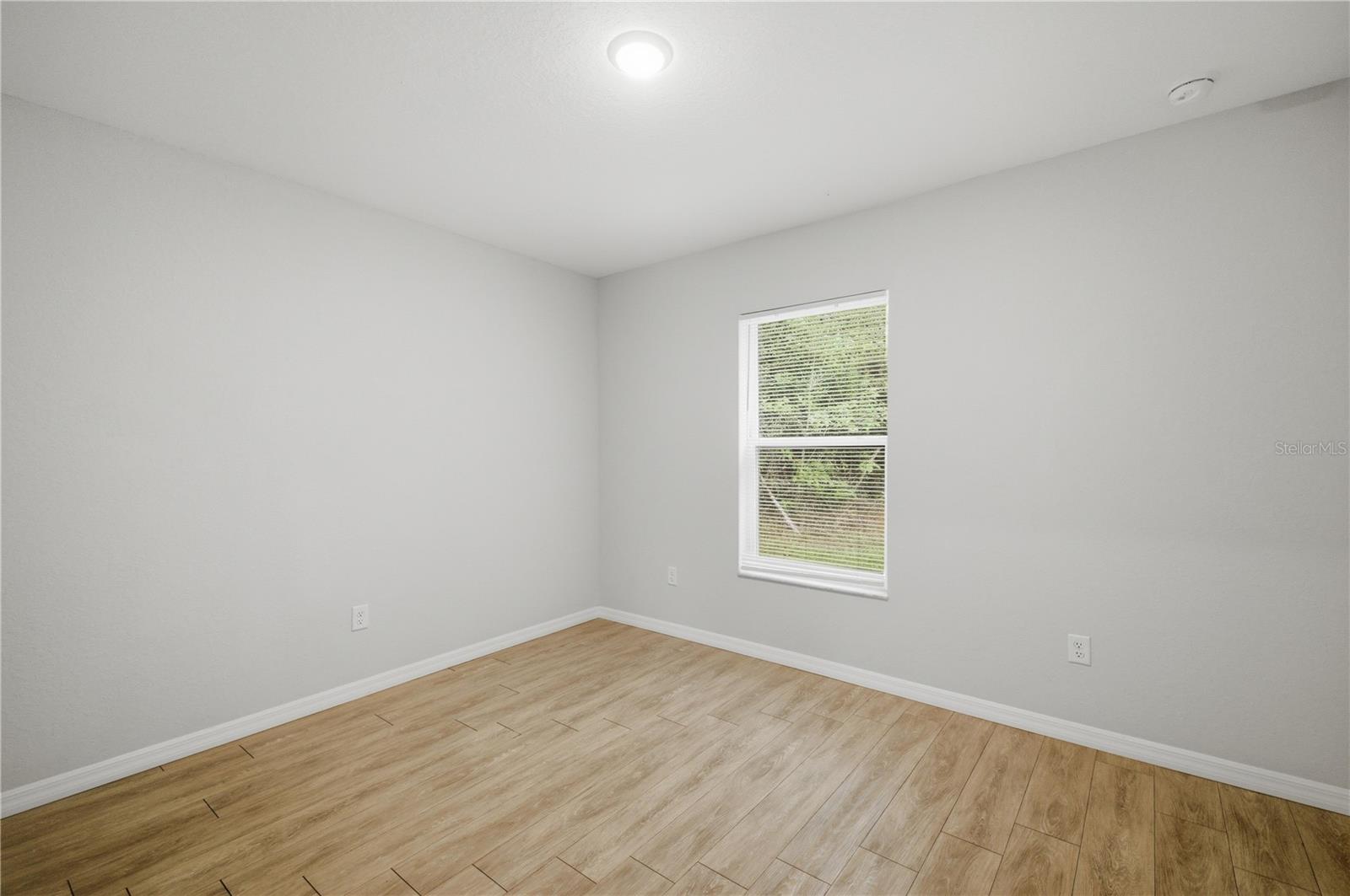 Image 14 of 20 For 57 Juniper Track