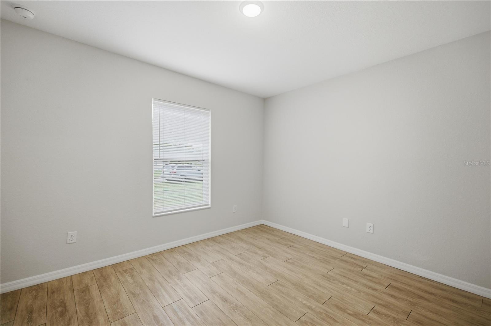 Image 16 of 20 For 57 Juniper Track