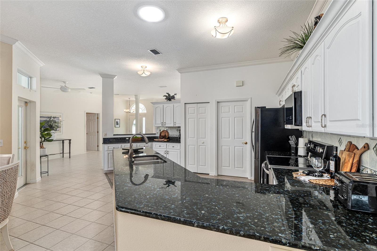 Image 31 of 91 For 5711 25th Loop