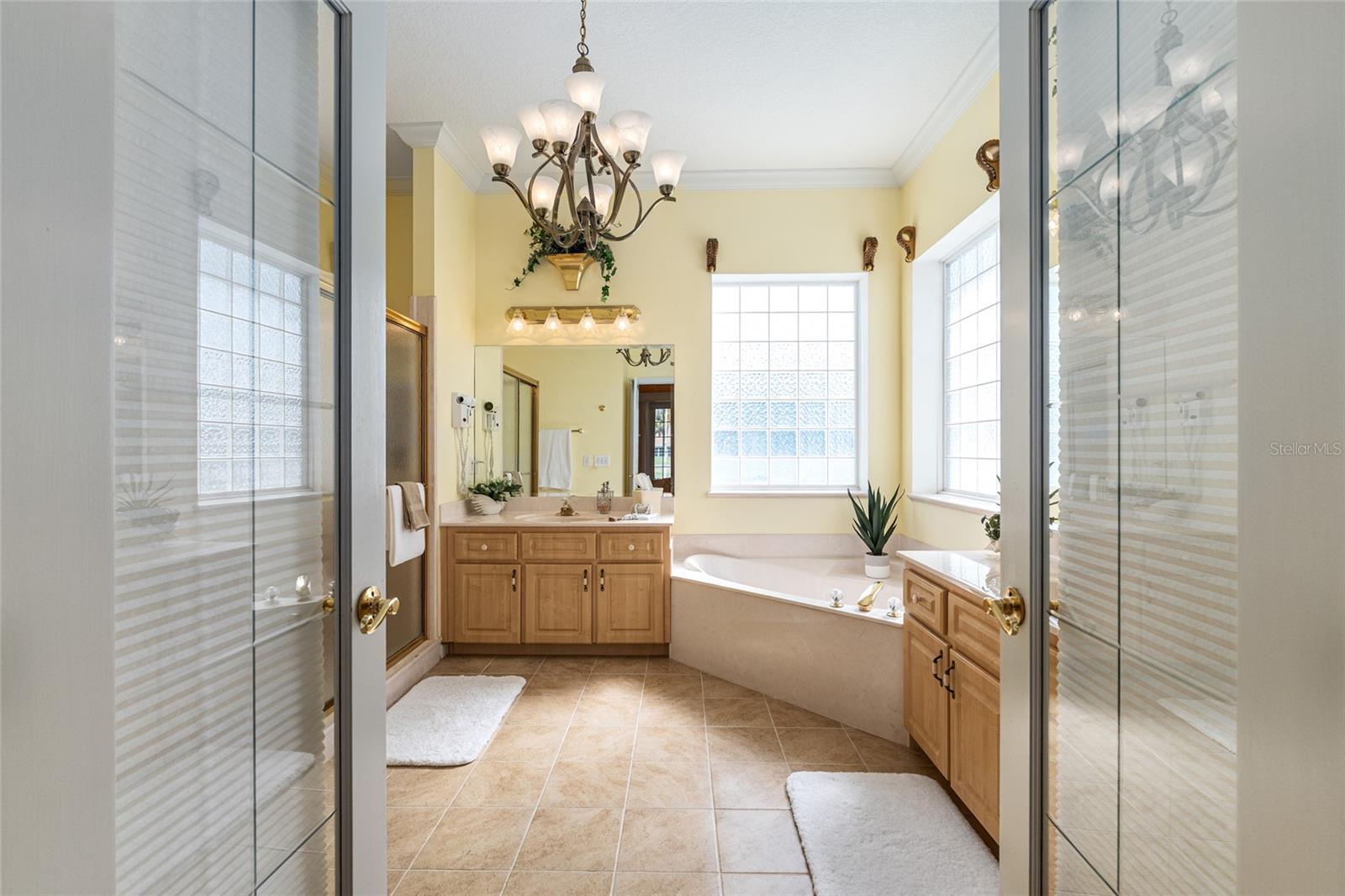 Image 45 of 91 For 5711 25th Loop