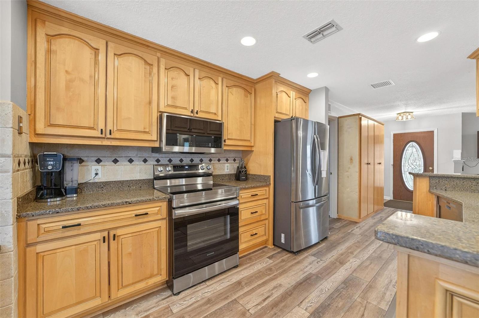 Image 14 of 100 For 12650 98th Lane