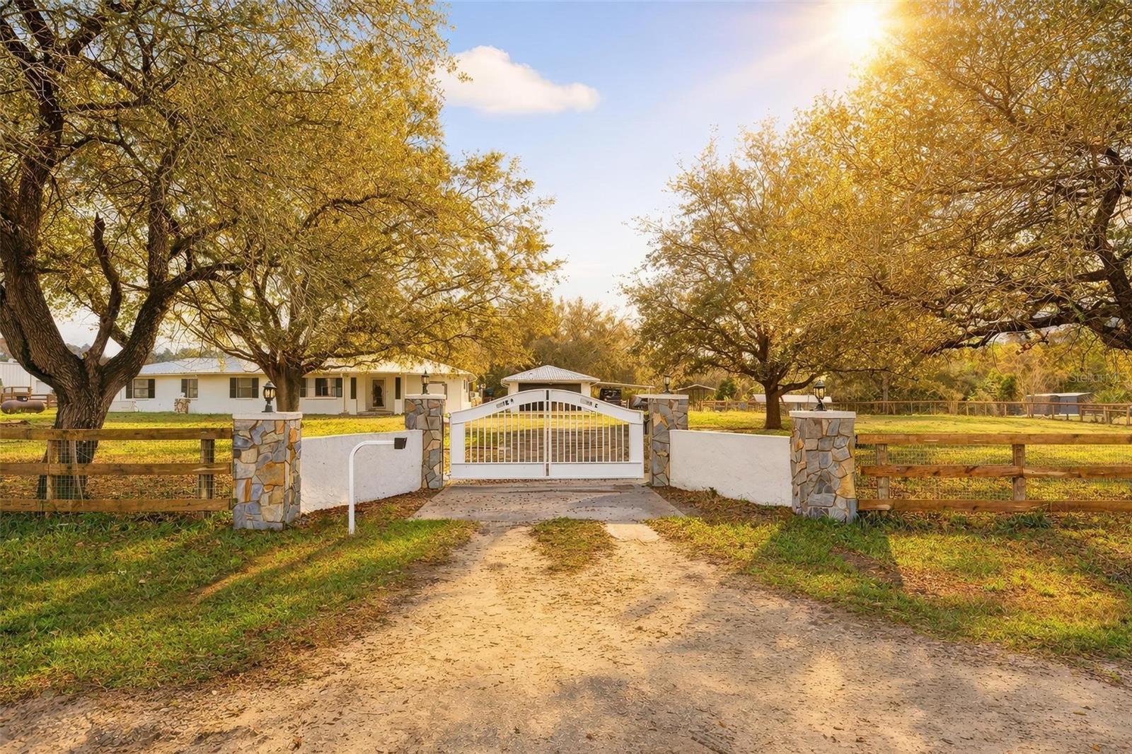 Image 3 of 100 For 12650 98th Lane