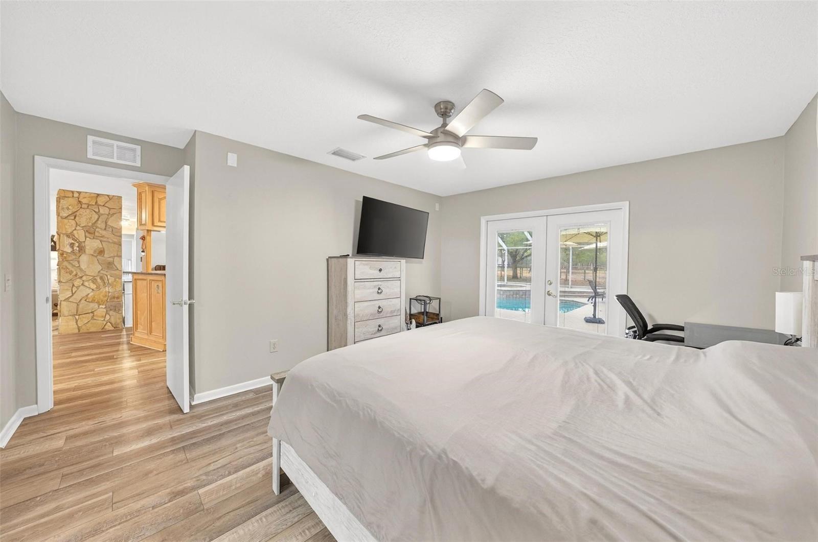 Image 38 of 100 For 12650 98th Lane