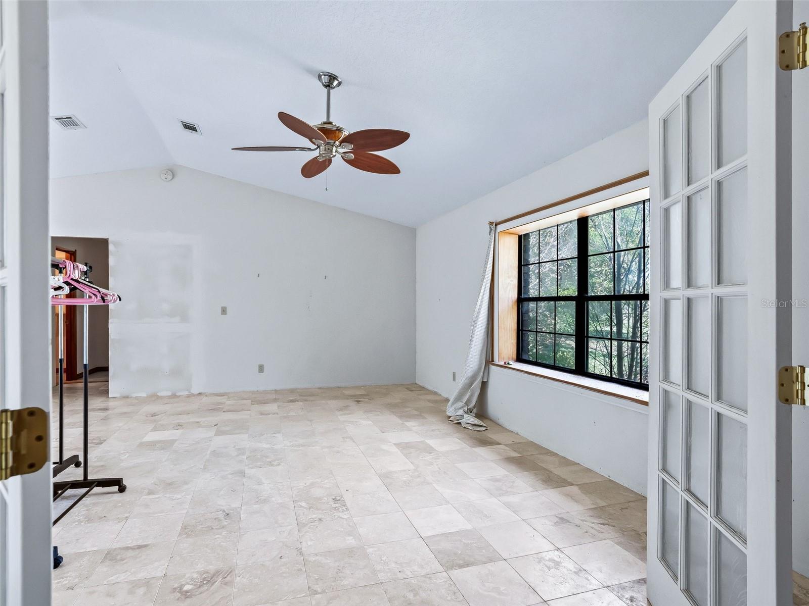 Image 10 of 41 For 10120 71st Court