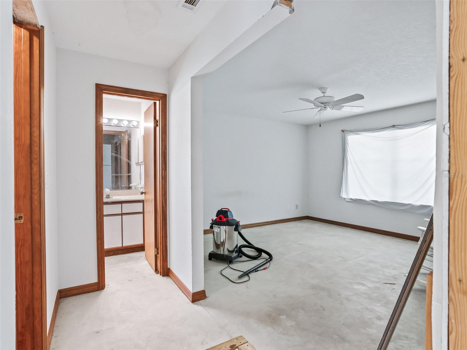 Image 25 of 41 For 10120 71st Court