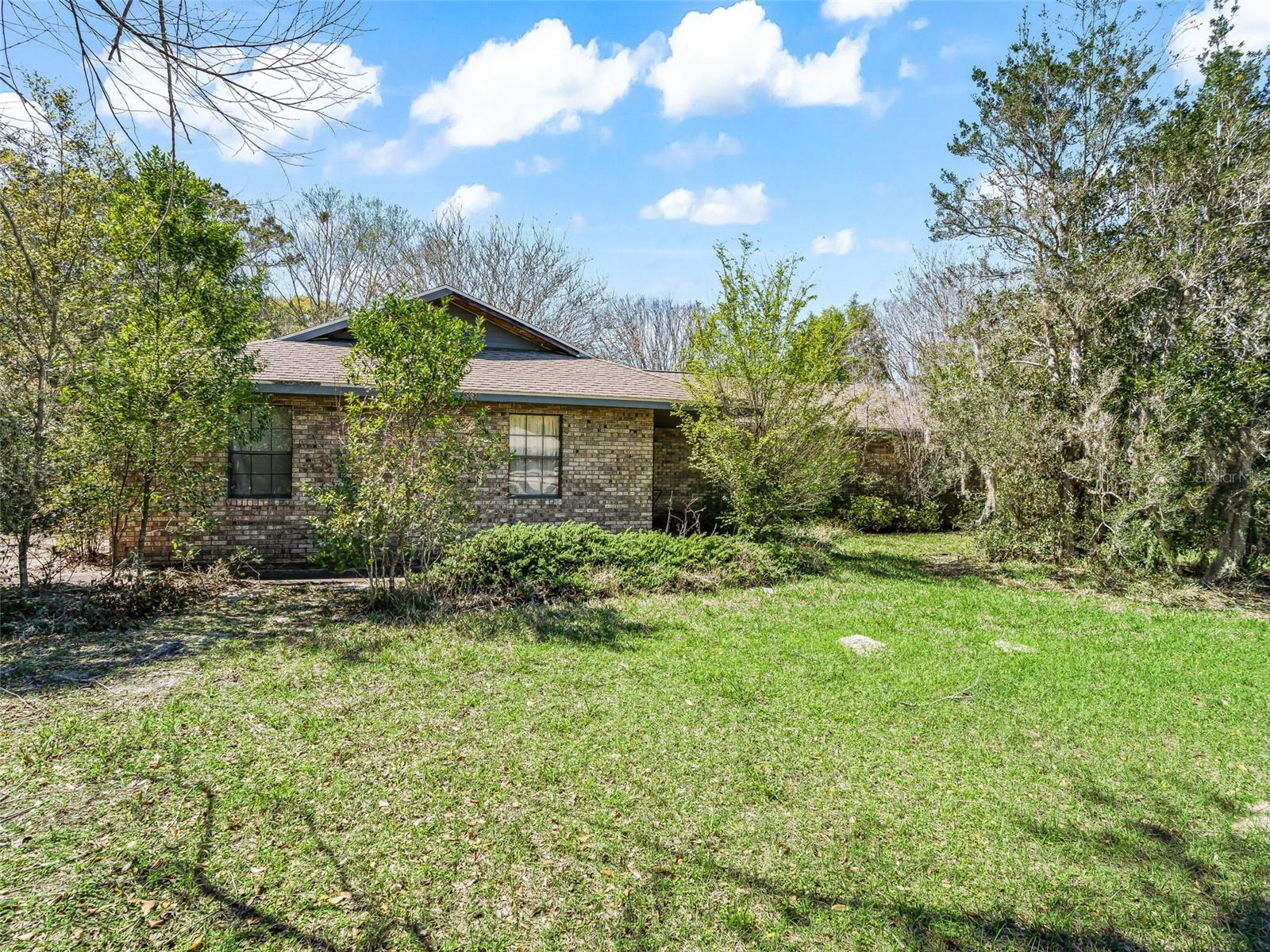 Image 4 of 41 For 10120 71st Court