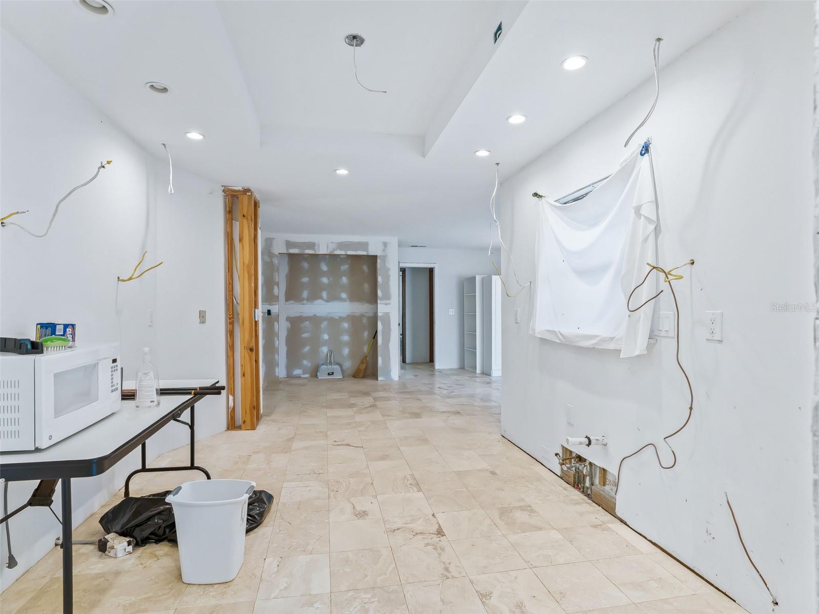 Image 7 of 41 For 10120 71st Court