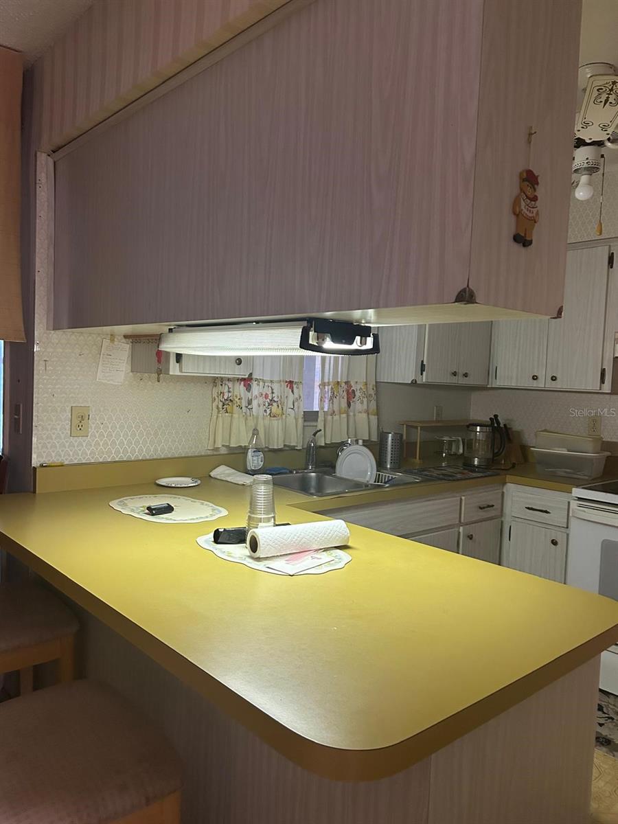 Image 15 of 26 For 568 Silver Course Loop