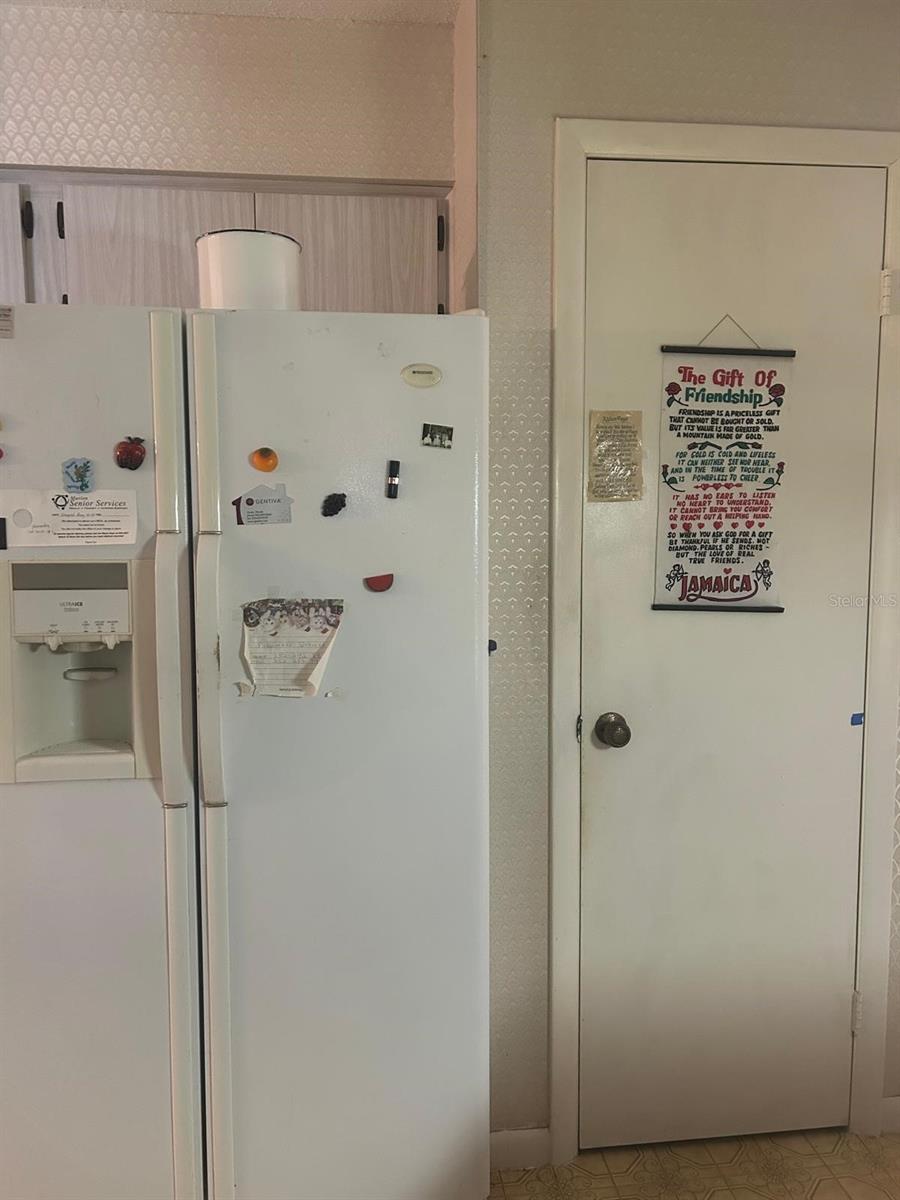 Image 16 of 26 For 568 Silver Course Loop