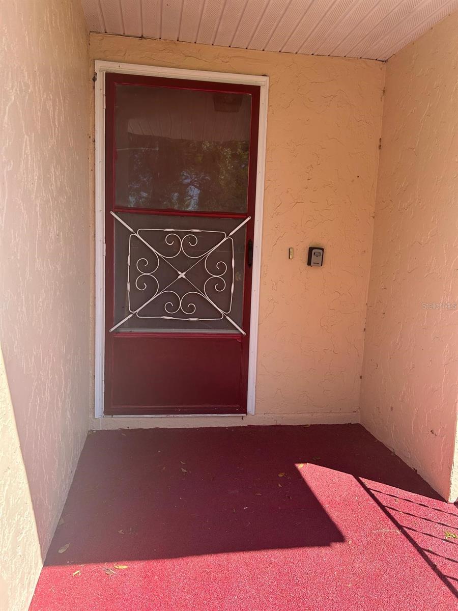 Image 2 of 26 For 568 Silver Course Loop