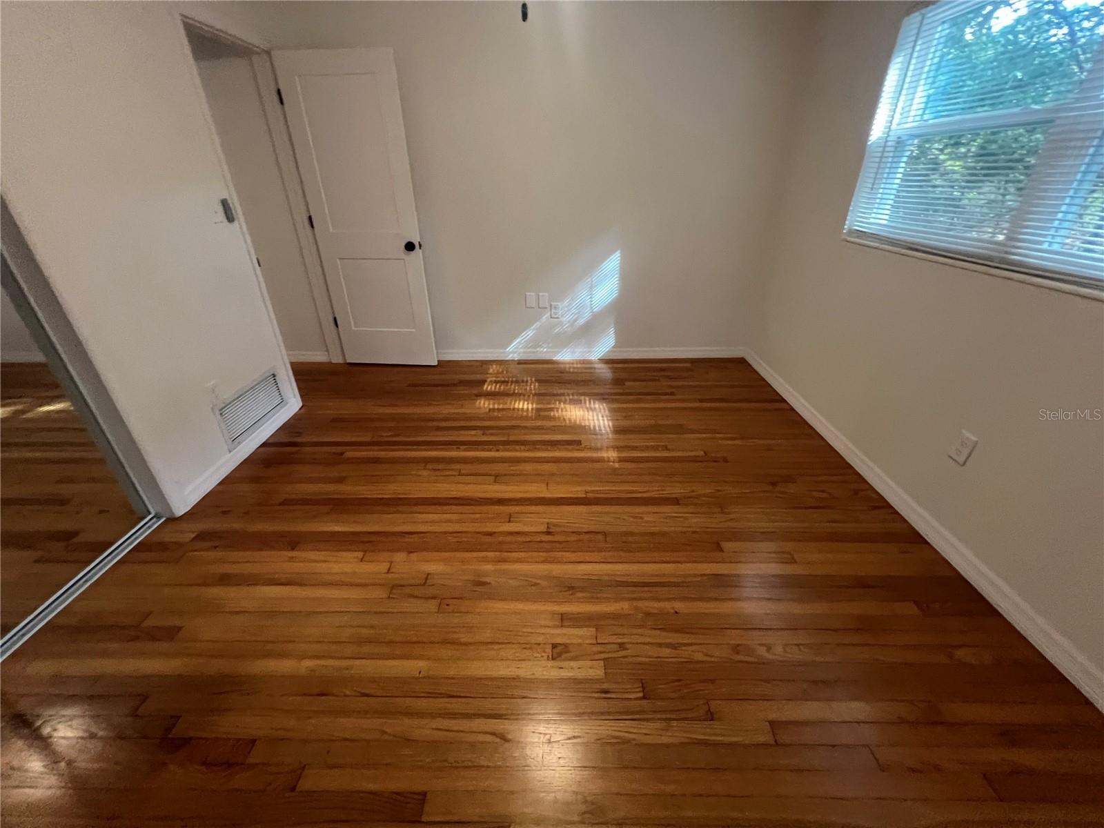 Image 25 of 34 For 1222 3rd Street