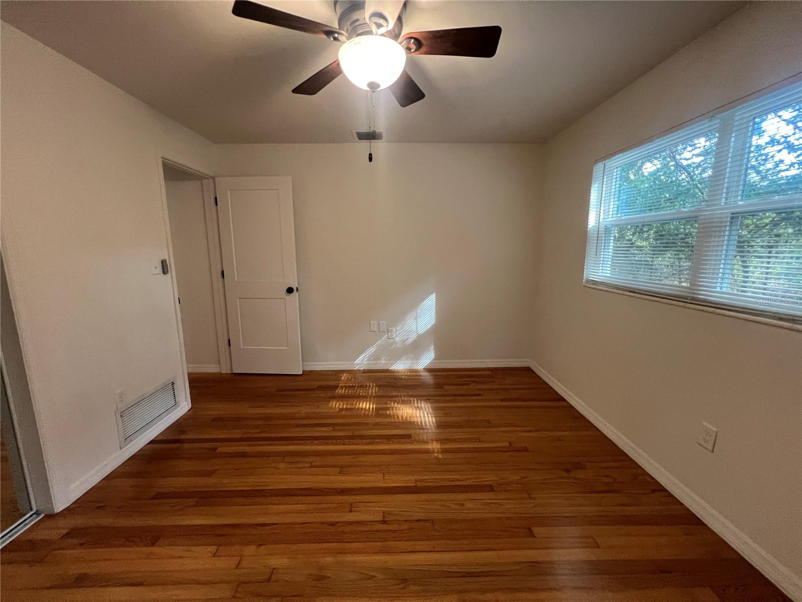 Image 29 of 34 For 1222 3rd Street