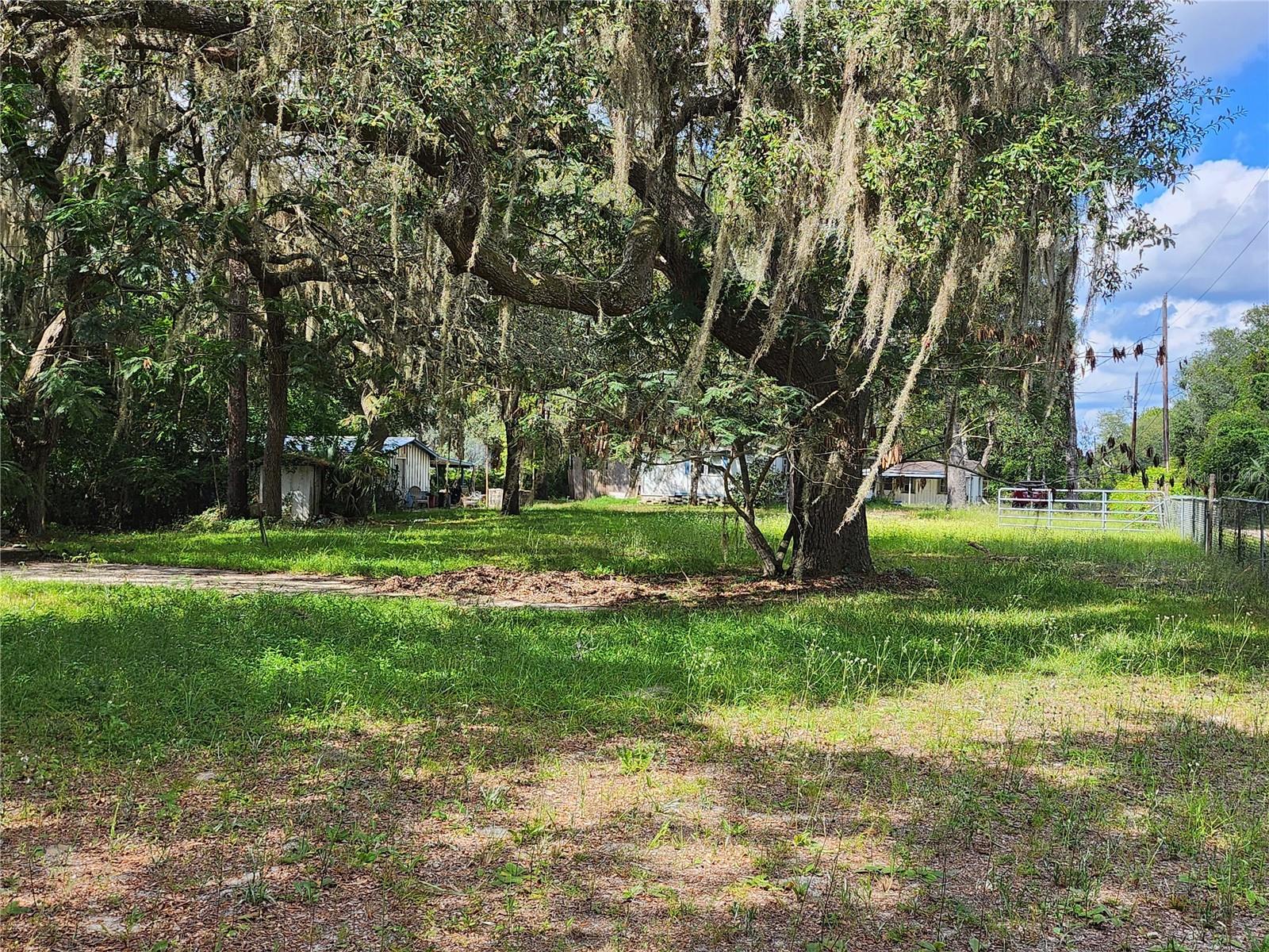 Image 34 of 42 For 16930 1st Lane