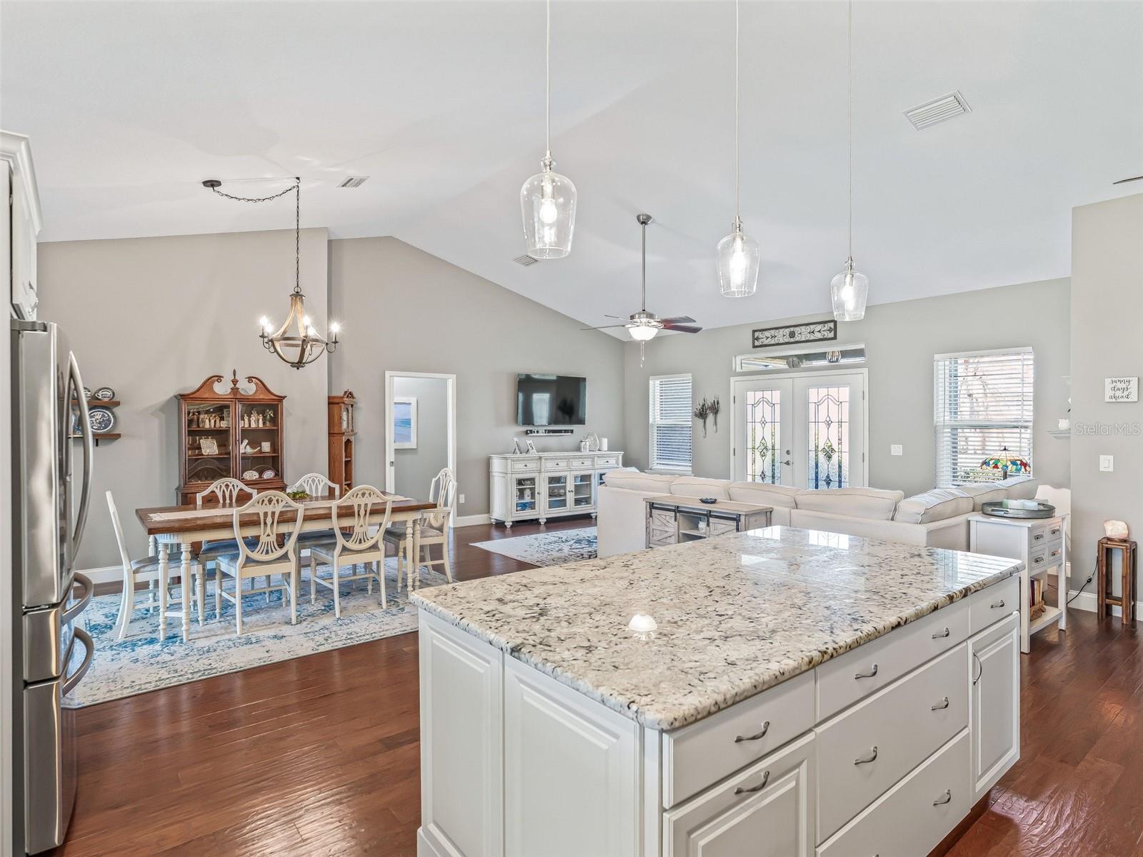 Image 18 of 54 For 1410 Meadow View Way