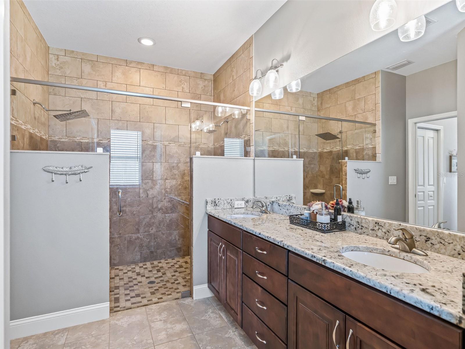 Image 23 of 54 For 1410 Meadow View Way