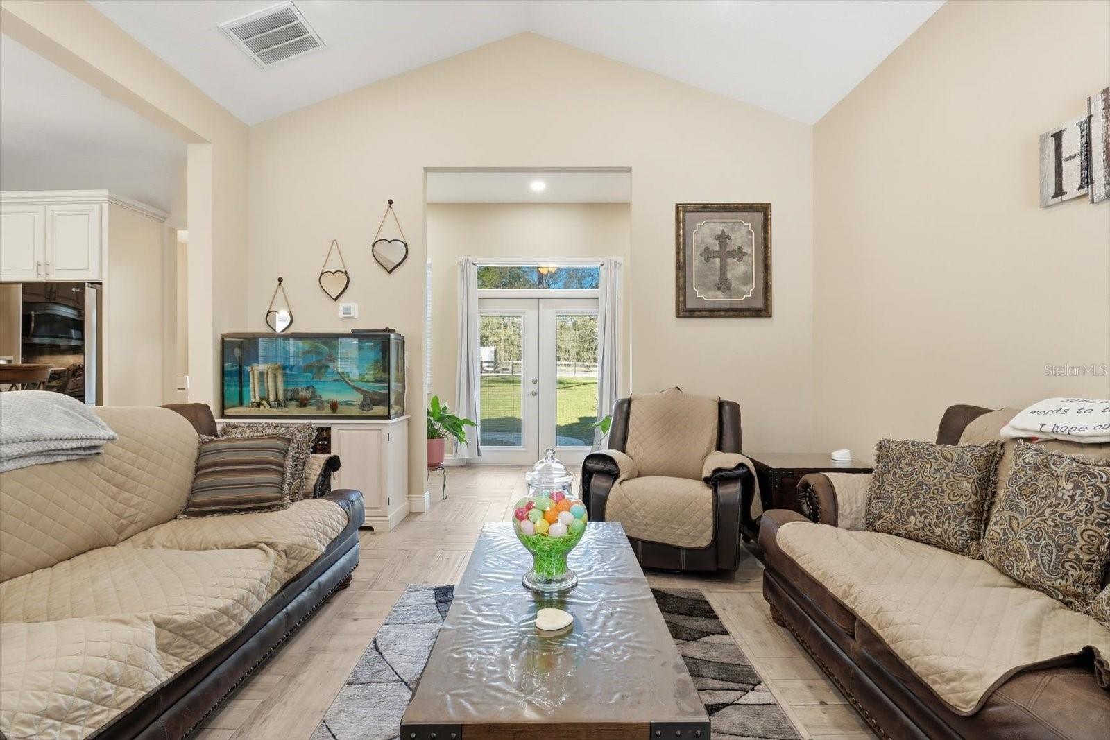 Listing photo id 8 for 16146 Magnolia Warbler Road