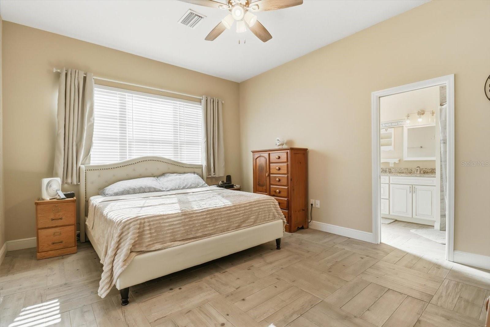 Listing photo id 14 for 16146 Magnolia Warbler Road