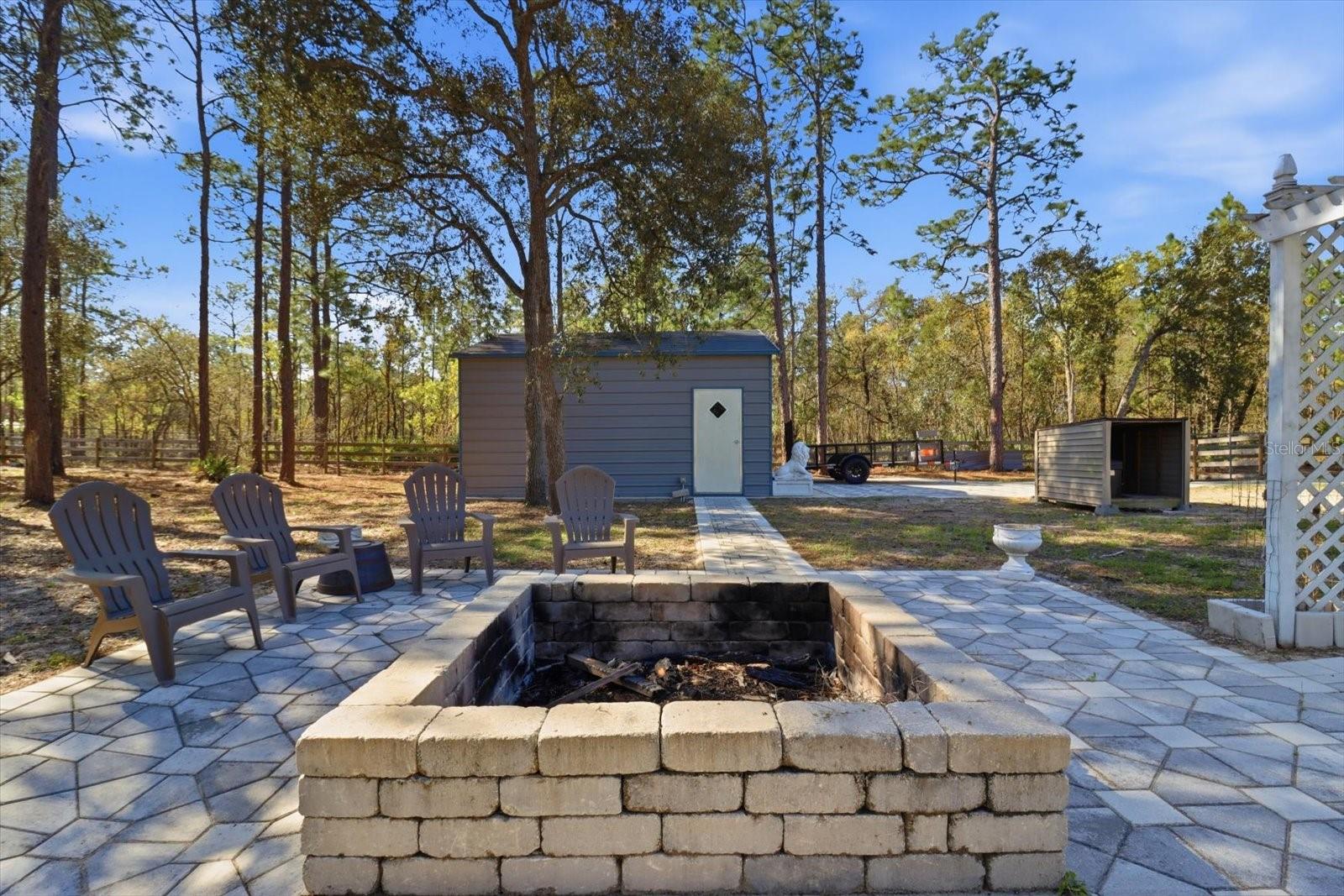 Listing photo id 32 for 16146 Magnolia Warbler Road