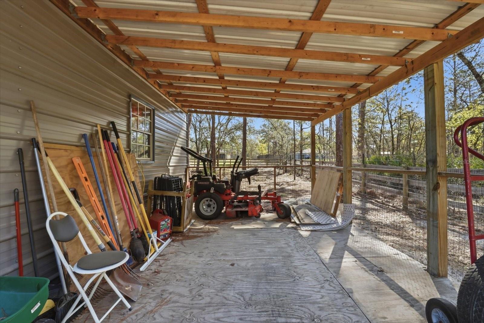 Listing photo id 35 for 16146 Magnolia Warbler Road