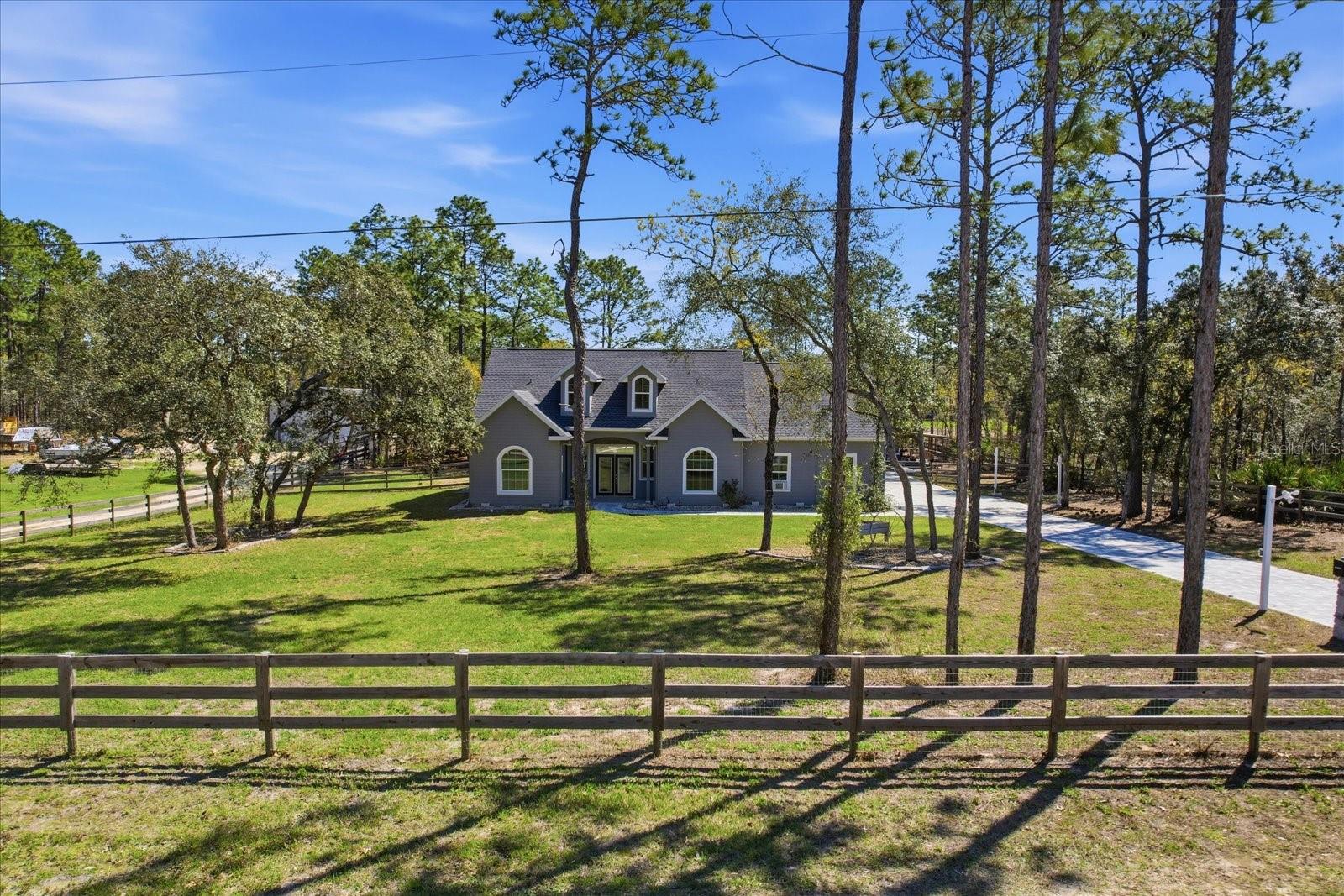 Listing photo id 38 for 16146 Magnolia Warbler Road