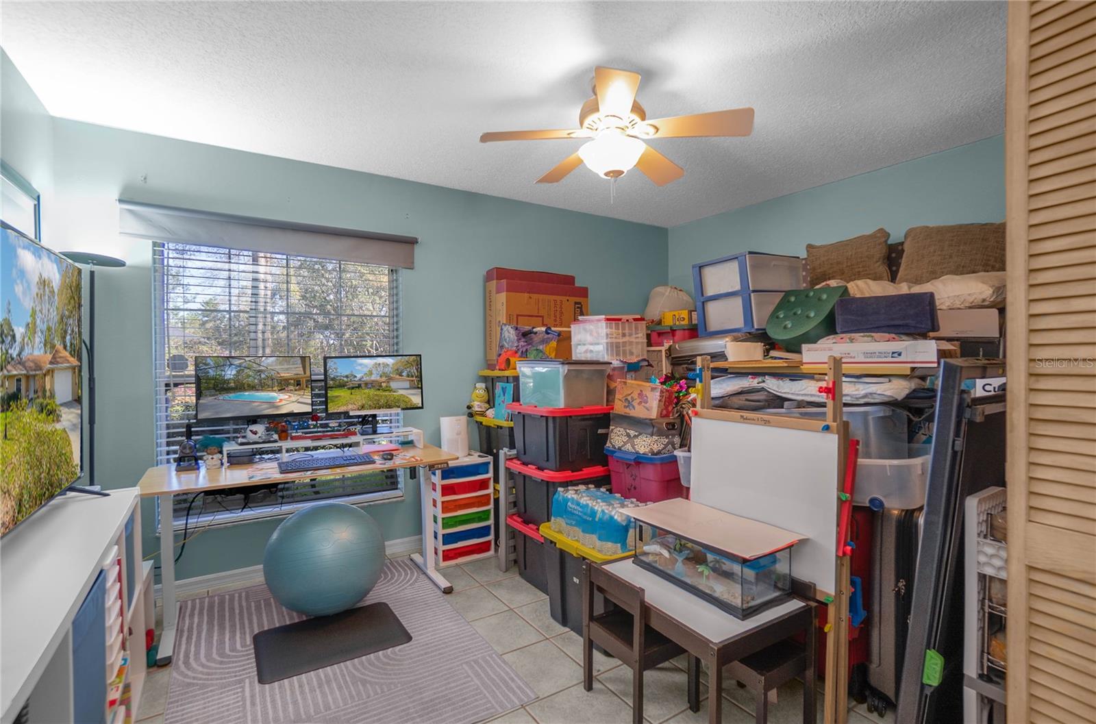 Image 23 of 56 For 826 Gaines Lane