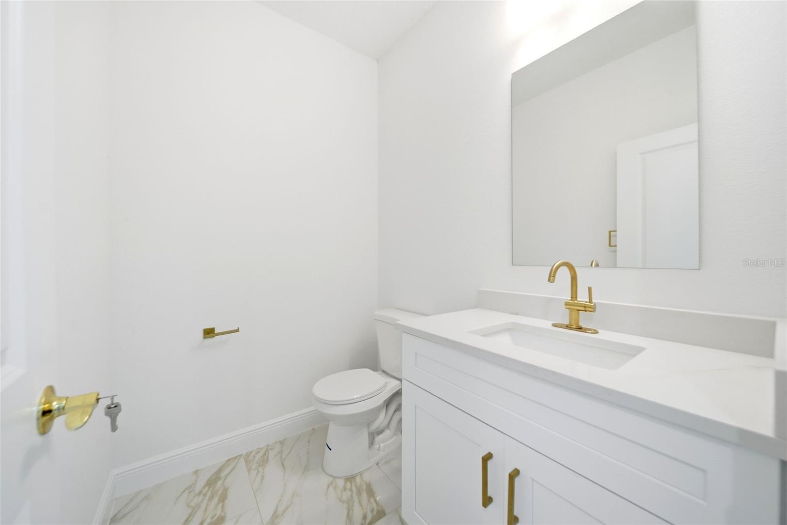 Image 23 of 35 For 2180 Cogan Drive Se