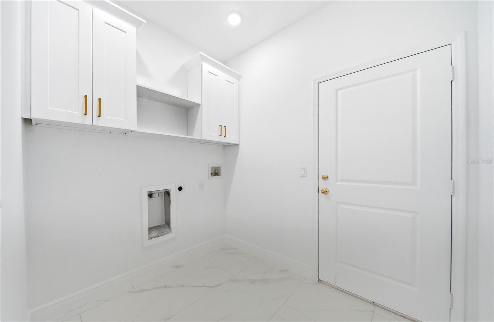 Image 24 of 35 For 2180 Cogan Drive Se