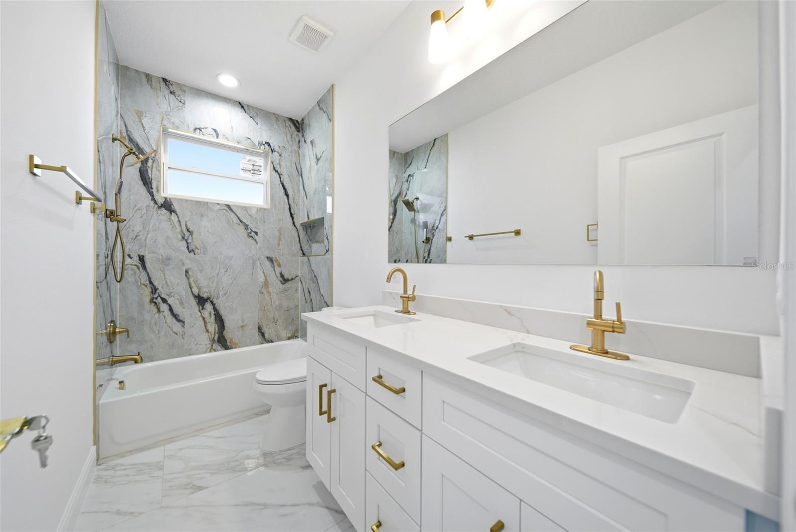 Image 30 of 35 For 2180 Cogan Drive Se